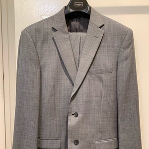 JoS. A. Bank light grey slim fit suit
